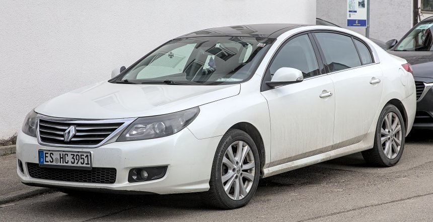 Renault Latitude’ta Karşılaşabileceğiniz Yaygın Arızalar ve Hızlı Çözümler